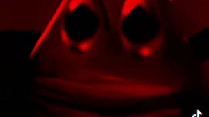 треугольник танцует и смотрет в камеру Оригенал мема