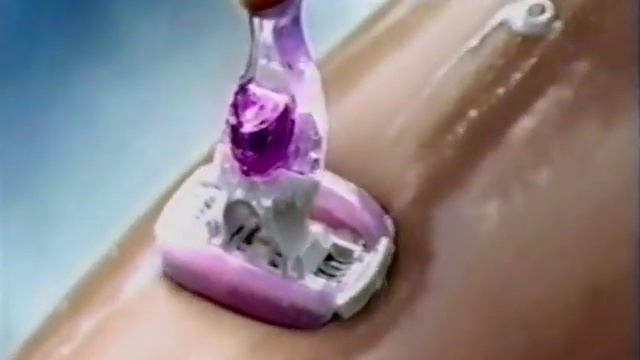Venus Razor commercial (2007) смотреть онлайн
