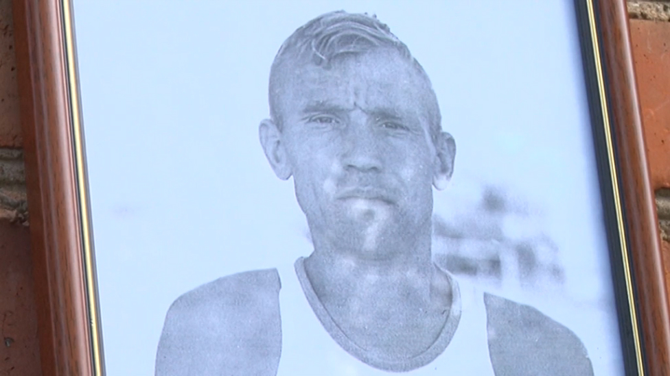 Открытие памятной доски в честь Горлова Ивана Семеновича смотреть онлайн