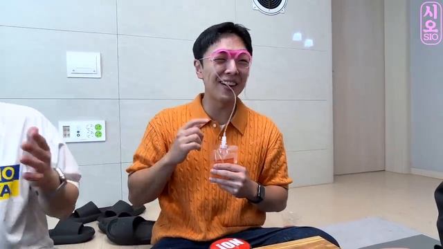 ASMR MUKBANG _ 편의점 핑크 디저트 아이스크림 먹방 불닭 딸기맛 & PINK DESSERT HONEY JELLY CANDY