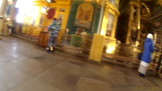 FHD0142 Москва, 11.02.2017, машина попа у входа в церковь смотреть онлайн