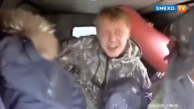Поставил друг сабвуфера... смотреть онлайн