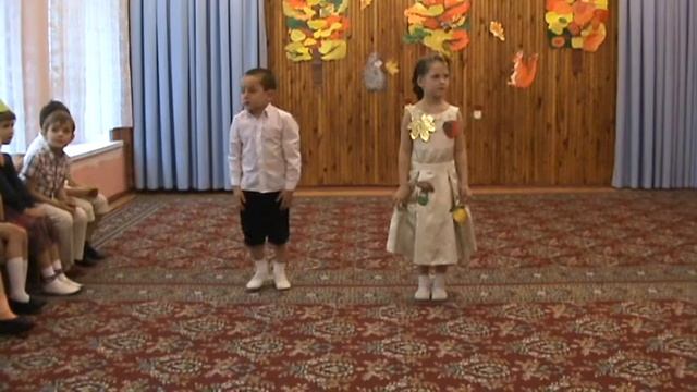 Ч.1, Праздник Осени, 27.10.2011г., 1 и 2 группы, Детский сад №1866 смотреть онлайн