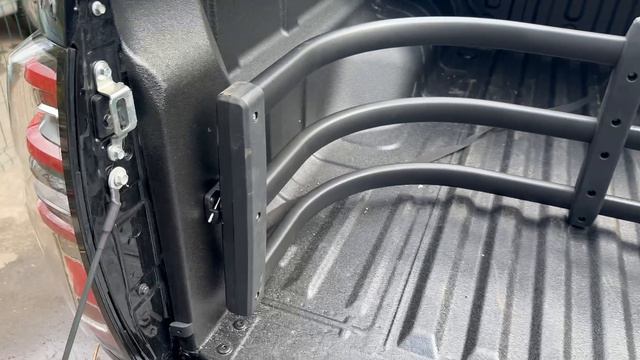 Роллета и делитель кузова пикапа смотреть онлайн