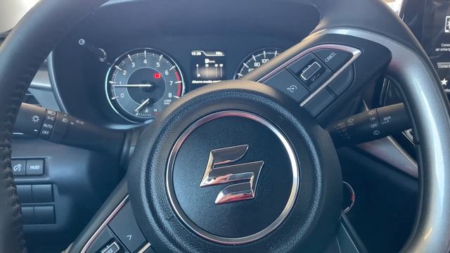Presentación SUZUKI New Baleno 1.5 AT GLX de Andrea Hermosilla смотреть онлайн