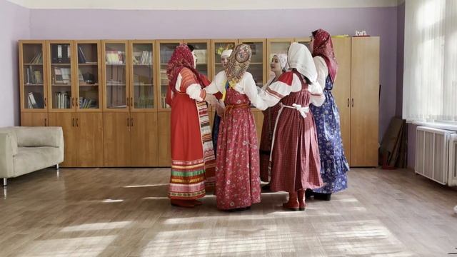 Фольклорный ансамбль "Травонька" "Ты зоря, моя ты зоренька" весенний хоровод Новосибирской обл. смотреть онлайн