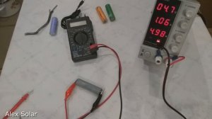 Перезаряд литиевого аккумулятора 18650. Заряжаю 4 аккумулятора до 5 вольт.