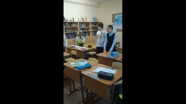 Физминутка на уроке английского языка. Идея. смотреть онлайн