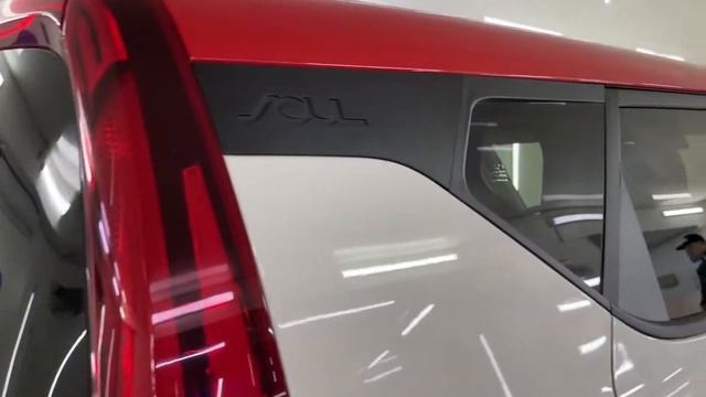 KIA Soul - бронирование фар автомобиля, тонировка задней полусферы пленкой Llumar смотреть онлайн