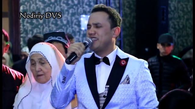 ONASI BORLAR ESHITSIN! XALILILLO JO'RABOYEV  O'Z TO'YIDA ONASINI XOTIRLADI