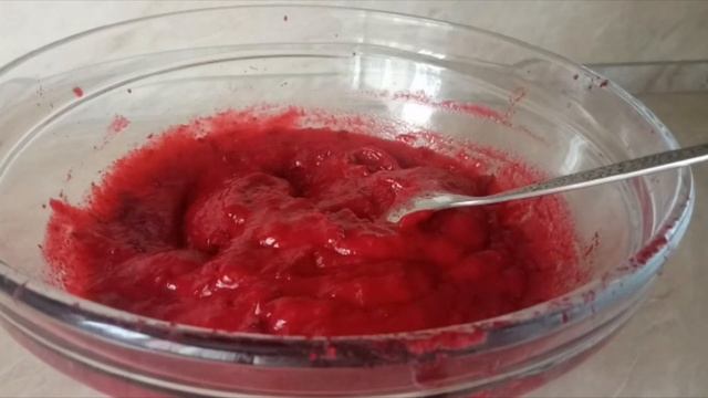 КИЗИЛ, перетертый с сахаром - варенье без варки. Dogwood Berries With Sugar - Jam Without Cooking