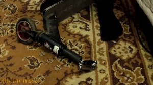 как затянуть руль на трюковом самокате