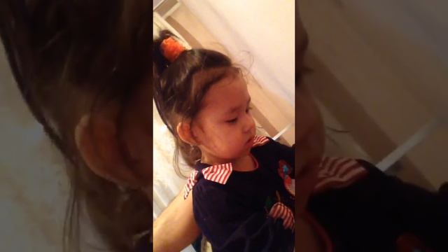 Застегивает пуговицы2 смотреть онлайн