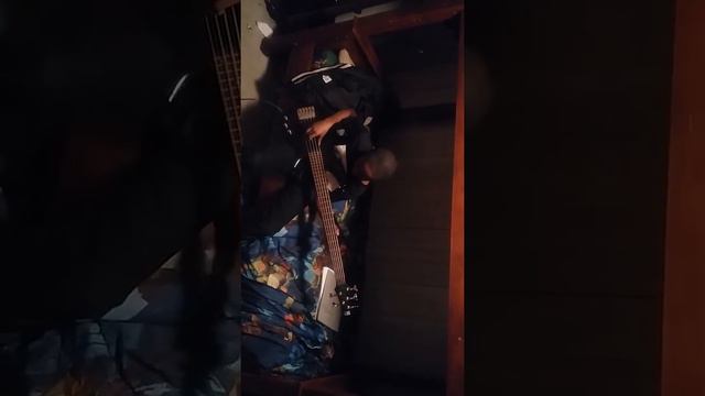 Lil Asmar, playing with his 5 string Ibanez bass guitar смотреть онлайн