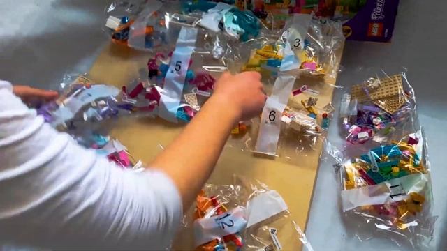 LEGO Friends Большой дом на главной улице №1: РАСПАКОВКА смотреть онлайн