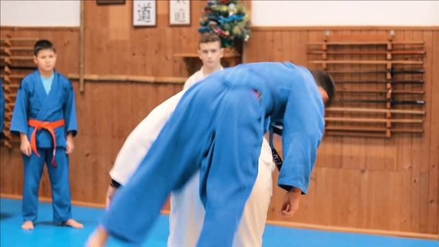 Шматочок з тренування дзюдо в СК "КАНО" смотреть онлайн