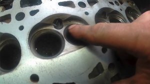 Замена клапанов на ВАЗ 21099 подписчика. Ищем компрессию.