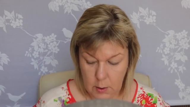 5 PRODUCTS + 5 MINS = FACE THE DAY MAKEUP ? смотреть онлайн