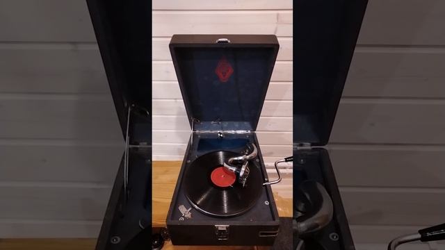 Патефон Молот синий смотреть онлайн