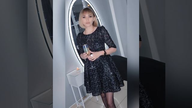 Поздравляю Вас, милые девушки, с Новым Годом!!! смотреть онлайн