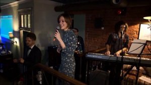 Певица Александра Письменная.