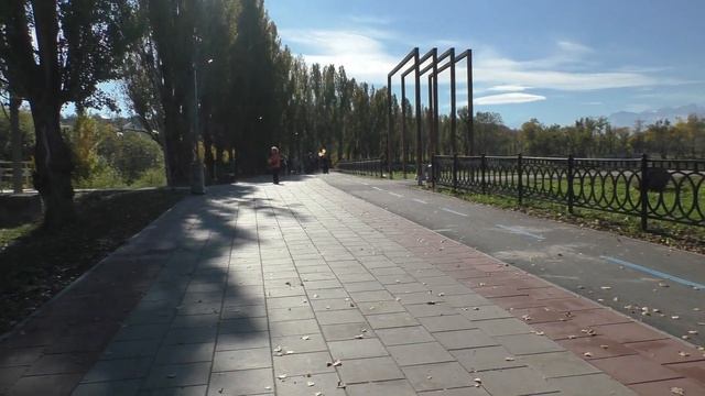 Нальчик Кабардино-Балкария. Прогулка вдоль реки. Беседа с жителями Нальчика смотреть онлайн