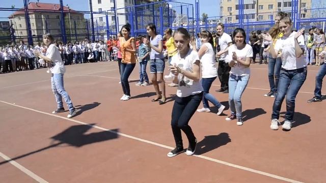 7б на танцевальном марафоне:) смотреть онлайн