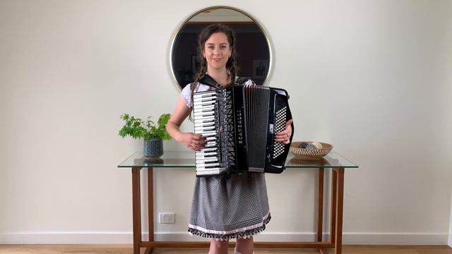 [Accordion] Village Tavern Polka смотреть онлайн