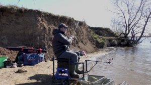 Ловля леща на реке ранней весной