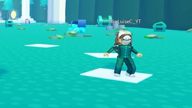 ROBLOX SQUID GAME but... it's Pet Simulator X (WINNER GETS a HUGE CAT) смотреть онлайн