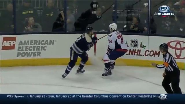 Foligno shoulders Carlson with thunderous hit смотреть онлайн