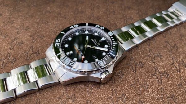 Mido Ocean Star 600 Chronometer 43 mm black