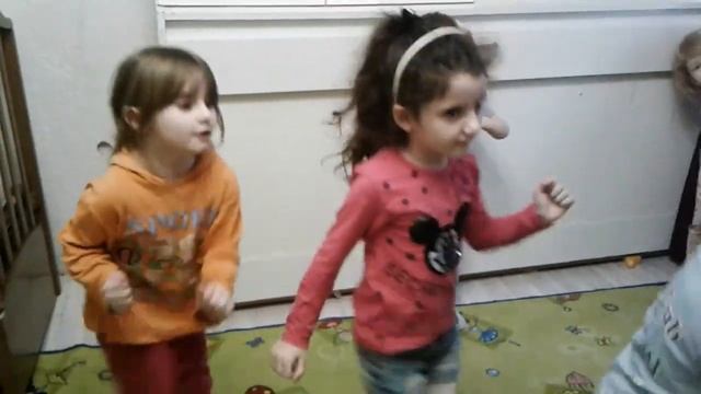 Позитивия 27 02 2019 Детская зарядка под музыку из фиксиков воспитатель Надежда Рыбка смотреть онлайн