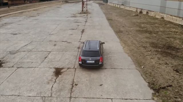 Toyota Avensis. 1.8 смотреть онлайн