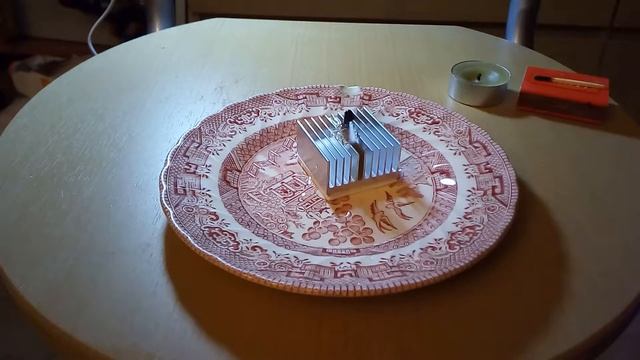 Элемент Пельтье, охлаждение смотреть онлайн