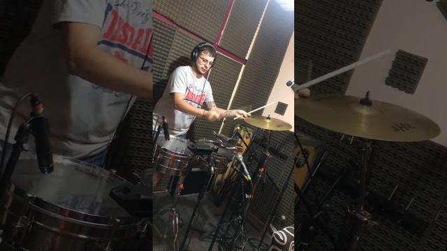 🎙🎛Cazadores | Mauri y Simón Merlo Grabación en los estudios El Color de la Mente📽 #cazadores смотреть онлайн