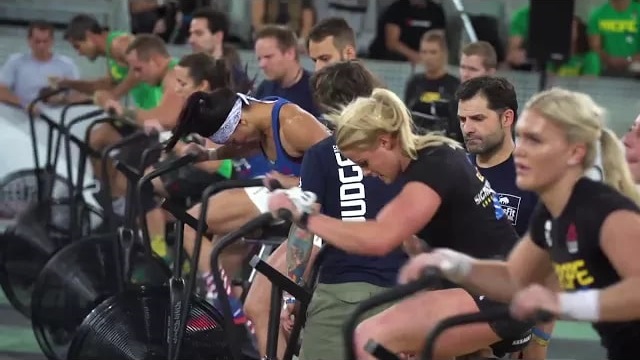 Велотренажер ASSAULT AirBike смотреть онлайн