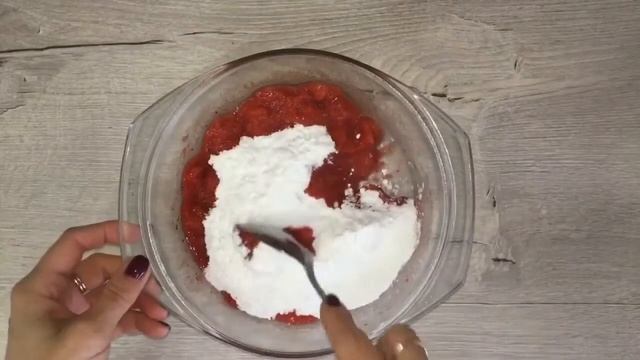 Рогалики из творожного дрожжевого теста. Нежнейшие! смотреть онлайн