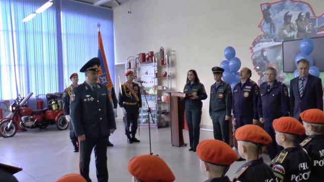 Посвящение в кадеты МЧС на открытии выставки «НОВОСИБСПАС-2016» смотреть онлайн