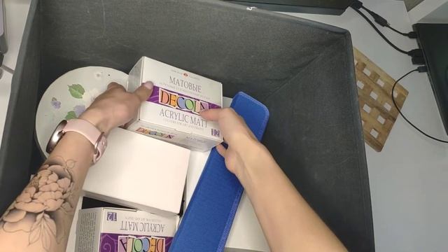 Рабочая зона стокового иллюстратора смотреть онлайн