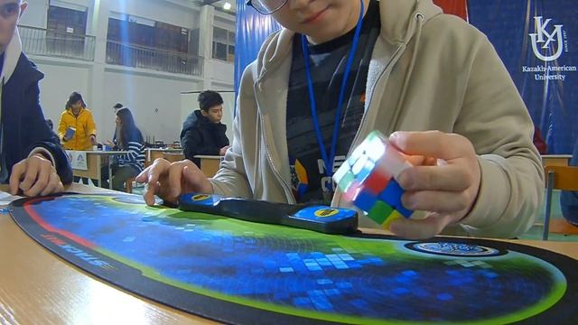 3×3 one handed 14.98 avg (12.08 single) смотреть онлайн