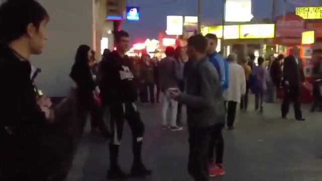 случайно встретили у метро смотреть онлайн