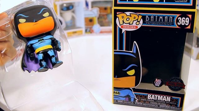 Fun2549827 Фигурка Funko POP! Heroes DC Batman Animated Series Batman (Black Light) (Exc) 51725 смотреть онлайн