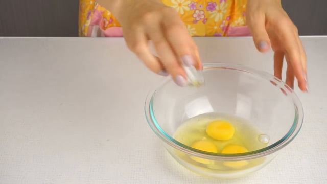 Пирог с капустой. Вкусно, пальчики оближешь! смотреть онлайн