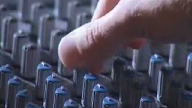 Гитара. Зависимость высоты звука (тона) от длины и толщины струны. Резонанс смотреть онлайн