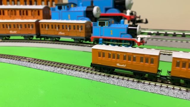 THOMAS, ANNIE & CLARABEL - N, OO, HO, O, G Scale Thomas And Friends! Trains!