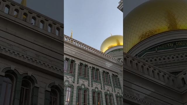 Вход с Соборную мечеть в Москве смотреть онлайн