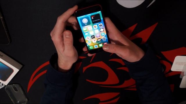 iPhone SE 3rd Gen (The BEST budget phone of 2023?) смотреть онлайн