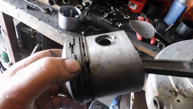 Двигатель ЗиД- 4,5 "Печалька".Поломка регулятора. смотреть онлайн