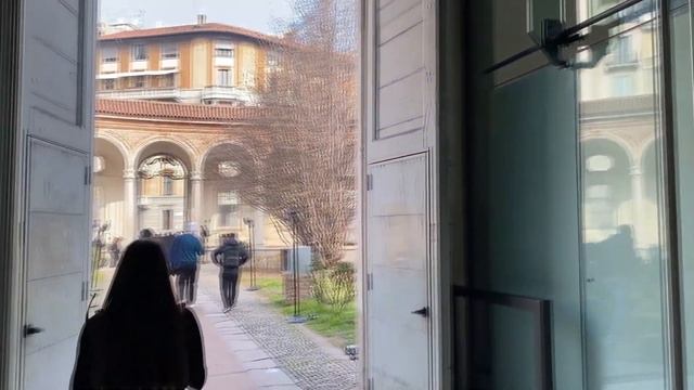 Italy ?? Milan | Iconic people, iconic looks of Max Mara Milan Fashion week 23/02/23 part 1 смотреть онлайн